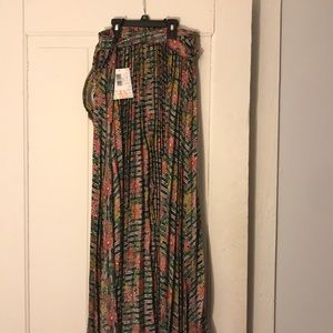 LuLaRoe Deanne Skirt